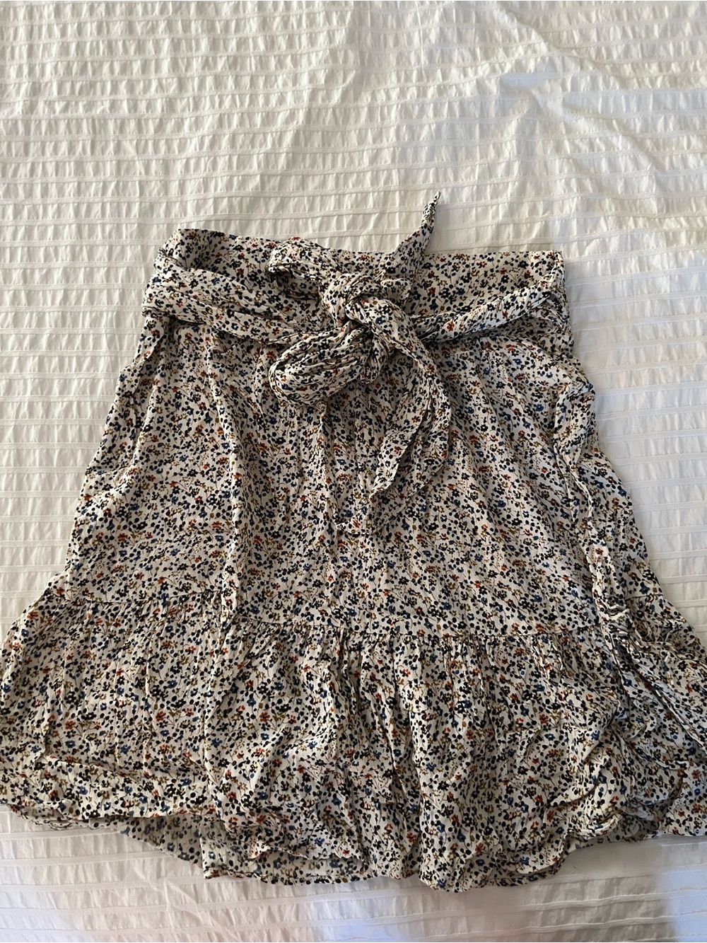 Madewell Cream Floral Tie-Waist Ruffle Skirt